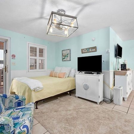 Cherry Grove Efficiency Just Steps From The Beach Myrtle Beach Exteriör bild