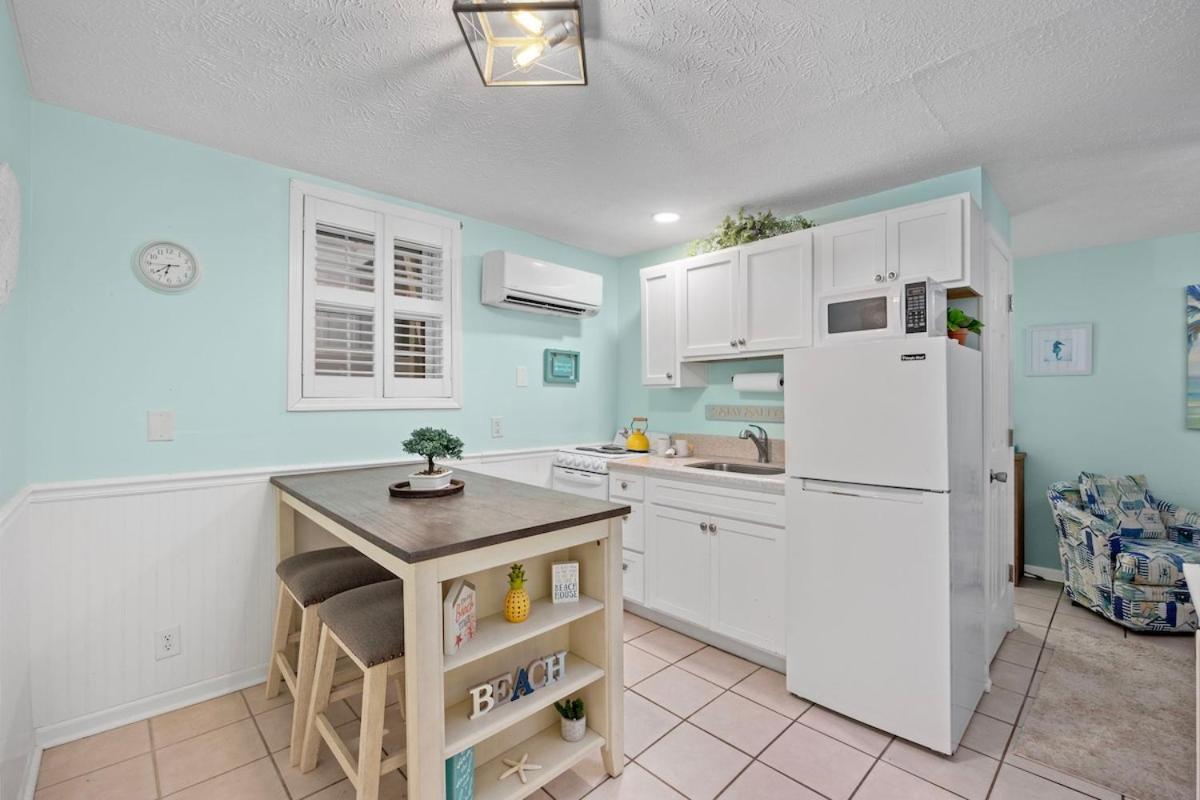 Cherry Grove Efficiency Just Steps From The Beach Myrtle Beach Exteriör bild