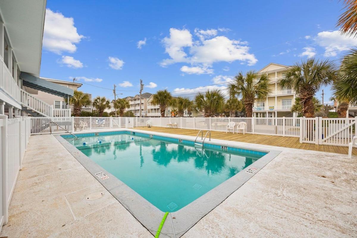 Cherry Grove Efficiency Just Steps From The Beach Myrtle Beach Exteriör bild
